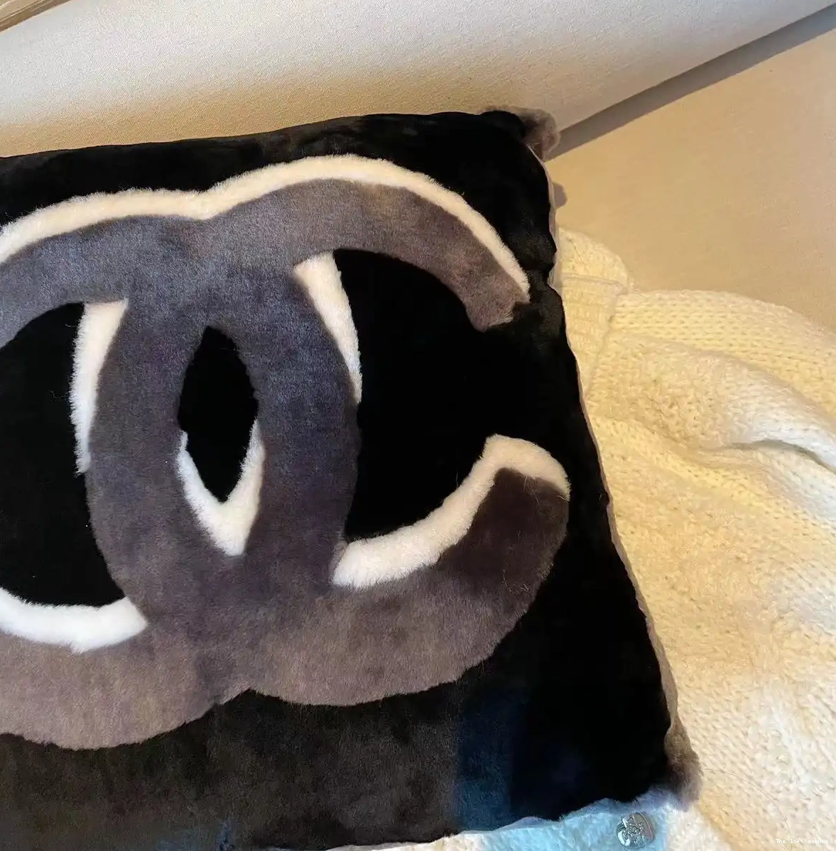 PILLOW SHEARLING THROW COCO 0619